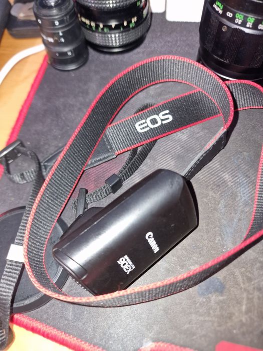 Canon eos m com extras