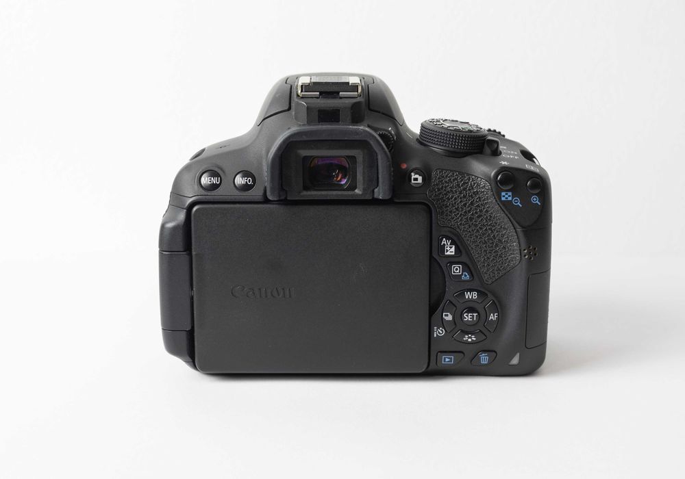 Canon EOS 700D + obiektyw 18-55mm | Duży zestaw akcesoriów
