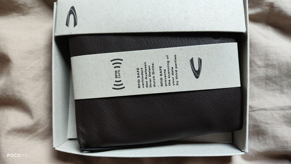 Camel Active Atlanta brązowy skórzany portfel męski ochrona przed RFID
