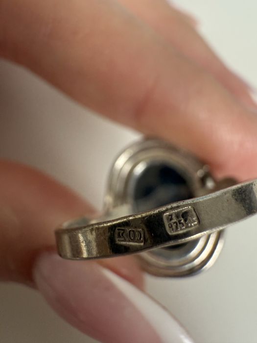 Agmet pierdcionek srebrny