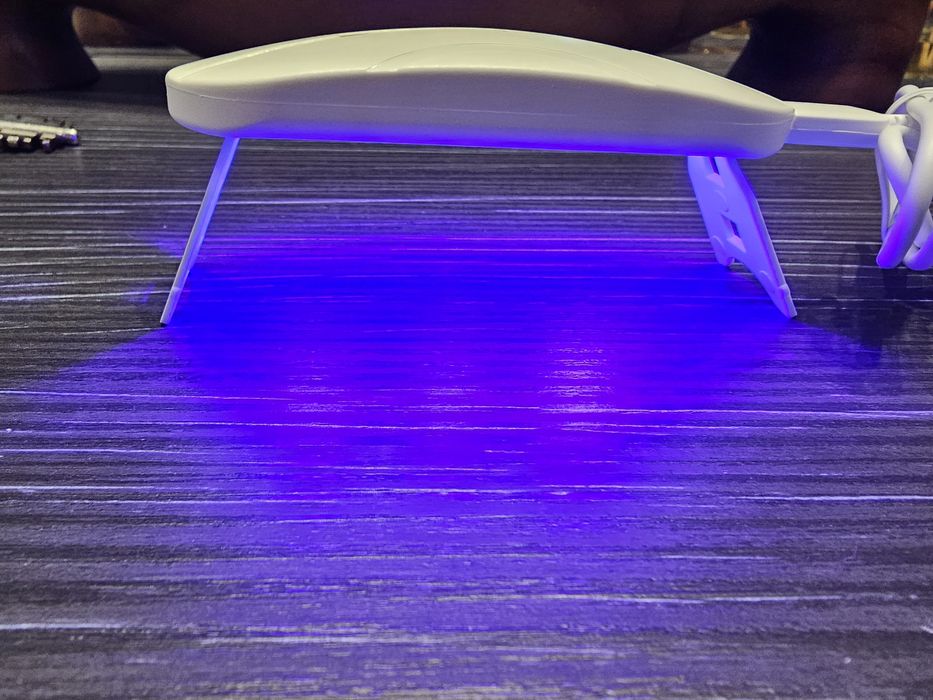 Мини UV лампа для сушки ногтей