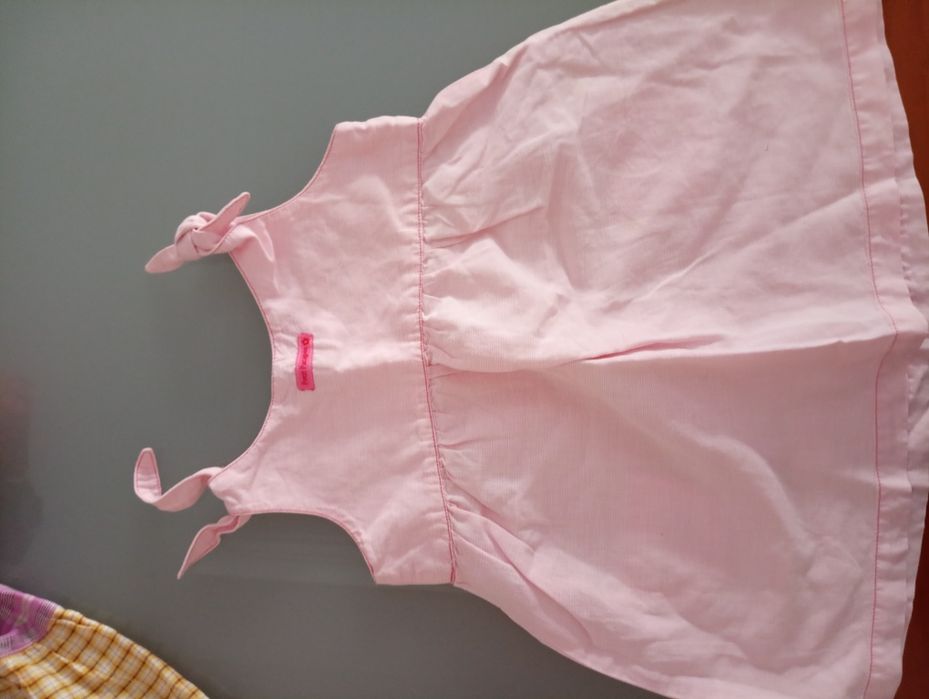 2 vestidos de menina Petit patapon - 12/18 m   88 cm			Como novos!
