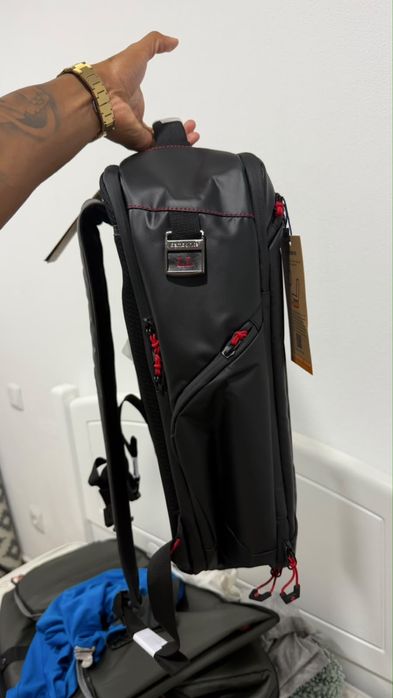 Mochila nova, nunca usada!