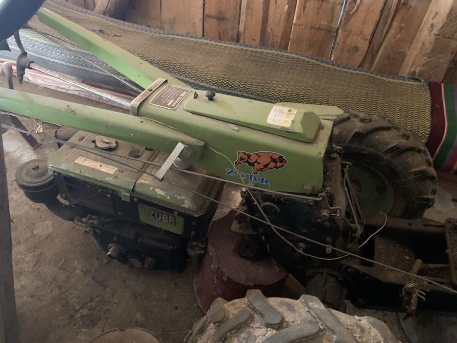 Мотоблок Zubr з прицепом, фреза, плуг