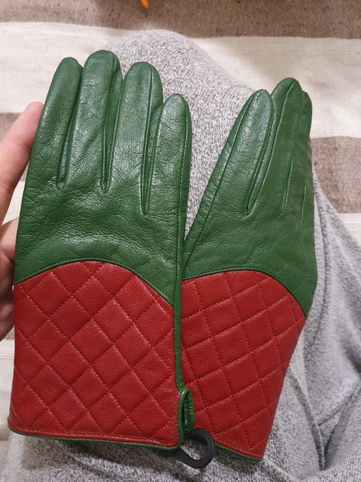 Тонкі шкіряні теплі нові жіночі печатки, є примірка