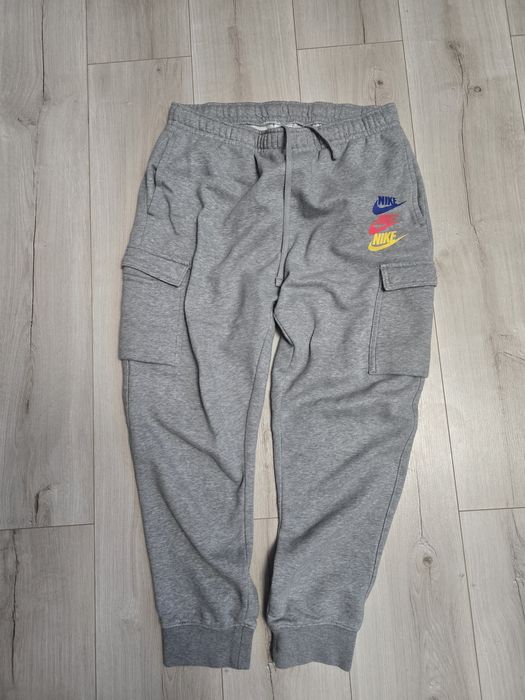 Штани най з великими кишенями