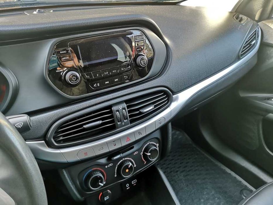 Fiat Tipo wymiana radia 3cal na 5cal Oryginał Uconnect montaż kamery ?