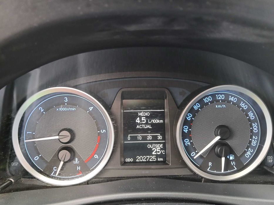 Toyota Auris Touring Sports