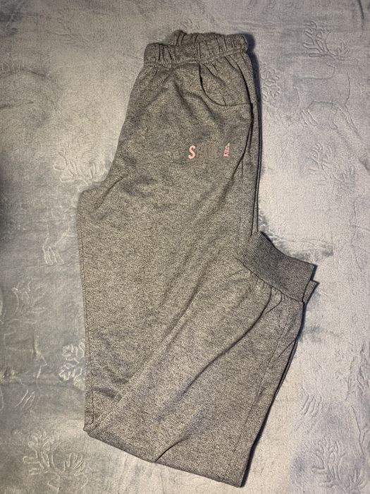 Dres dziewczecy rozm. 170/176