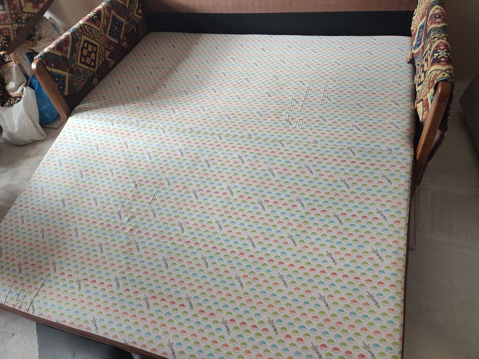 Продам діван. Дуже гарний стан.