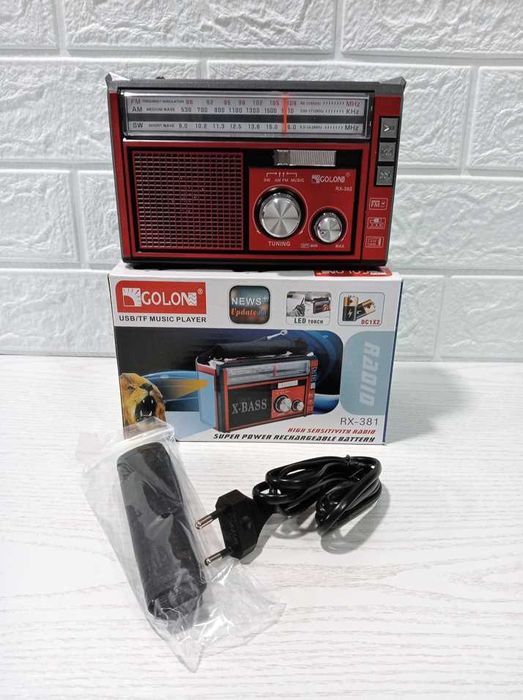 Радіо на акумуляторі з флешкою радіоприймач ліхтарик