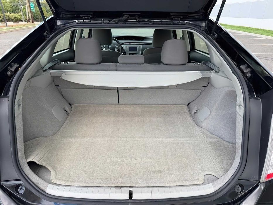 Toyota Prius Four      2015