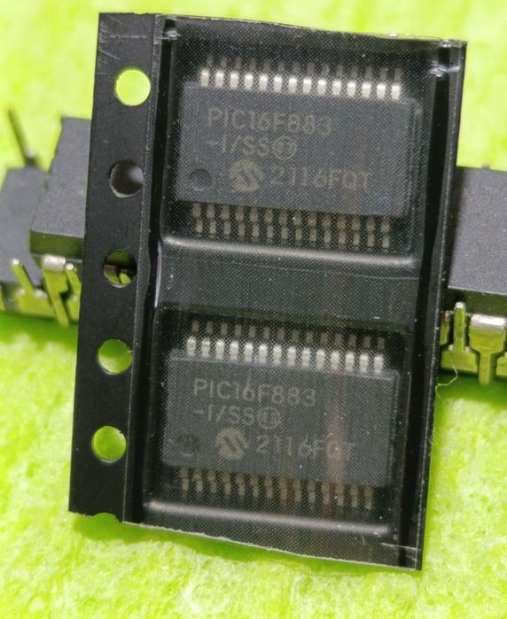 PIC16F883-I/SS мікроконтролер