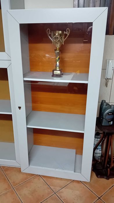 Vitrinas em melamina