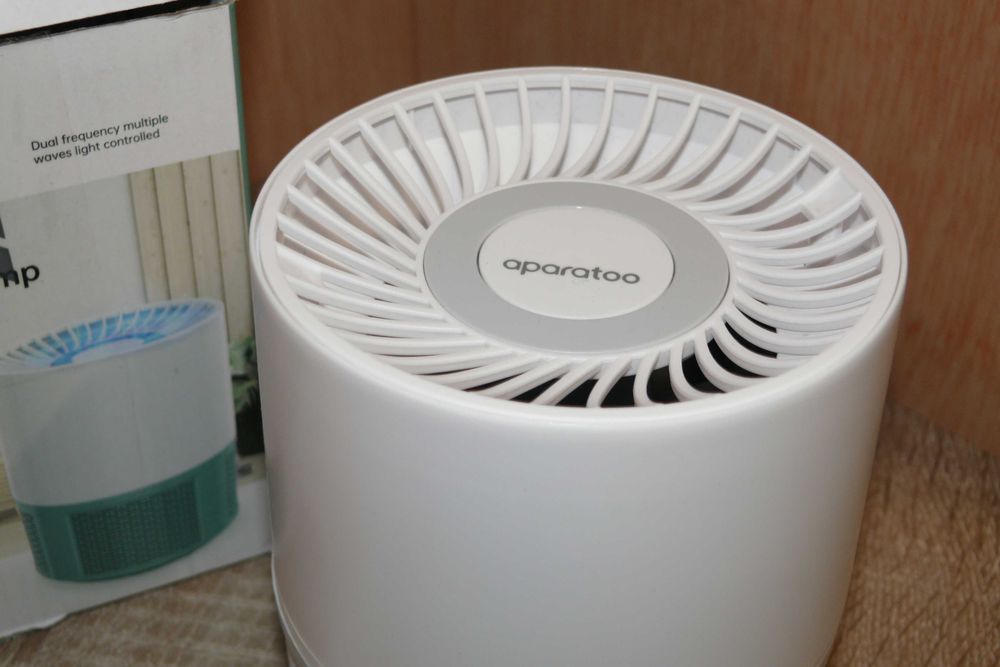 Armadilha elétrica para moscas e mosquitos