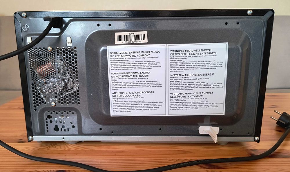 Kuchenka mikrofalowa AMICA, pojemność 20 litrów