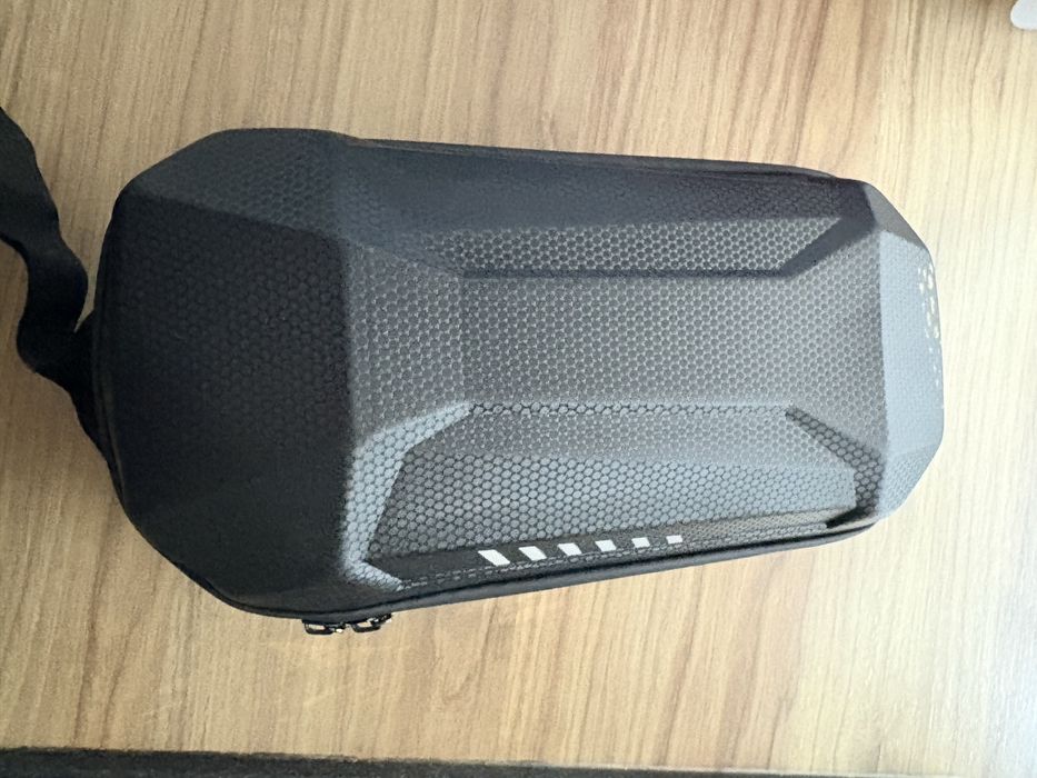 Zapięcie +torba do hulajnogi elekttrycznej Nowe