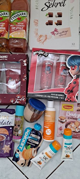 Zestaw słodyczy I kosmetyków dla mamy I dziewczynki