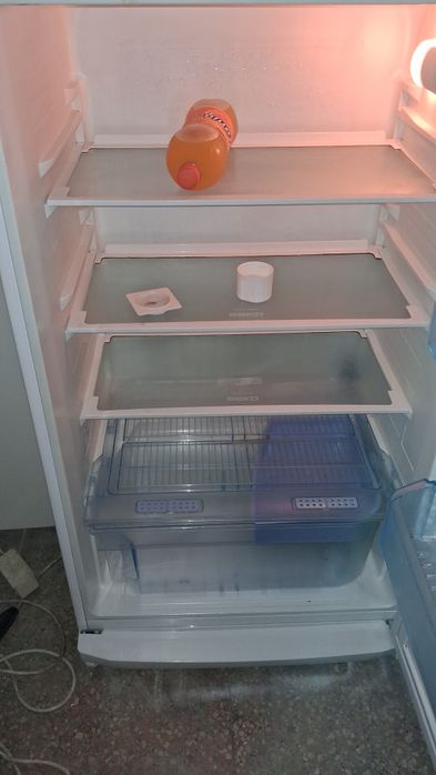 Frigorifico Beko 180 cms