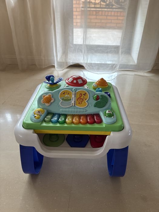 Дитячий ігровий центр *Chicco*