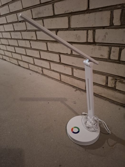 Lampka biurkowa LED
