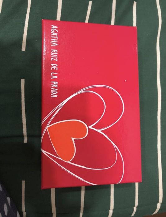 Carteira da agatha ruiz de la prada