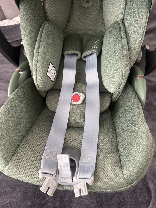 Автокрісло Cybex Cloud T +