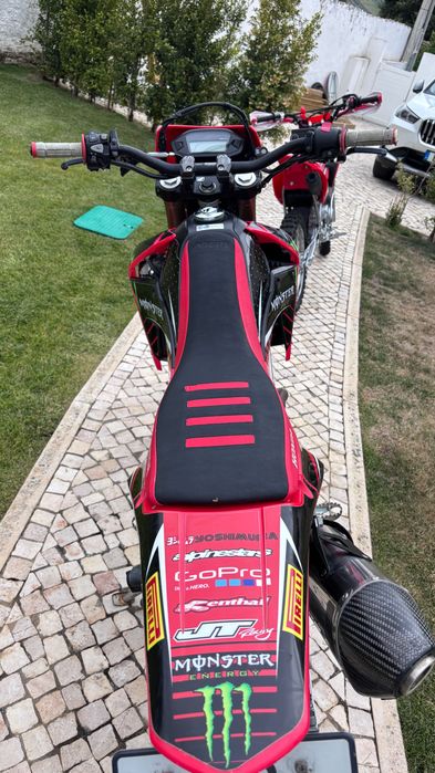 Honda CRF 250 L (2020) – Apenas 1.240 km – Equipamento Premium (+ Material Original)