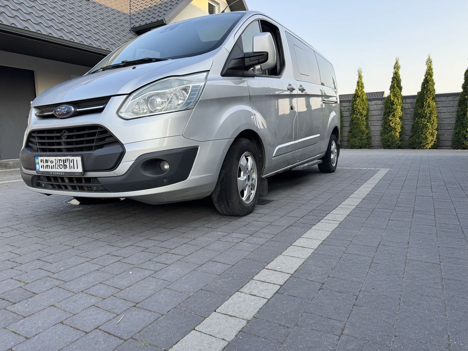 Ford tourneo custom