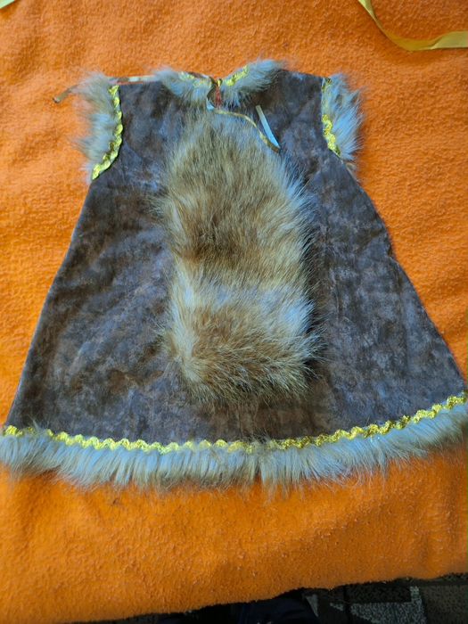 Продам новорічний костюм білочки