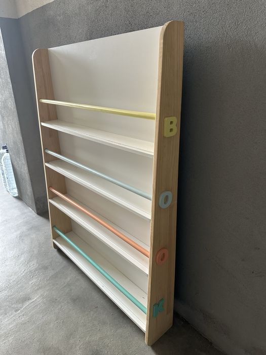 Material de espaço infantil