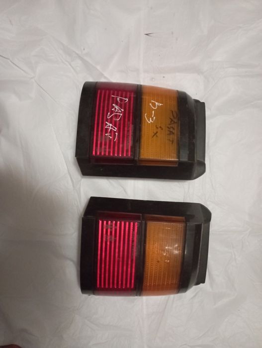 Задні фонарі для Volkswagen Passat B3