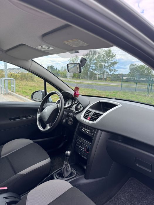 Sprzedam Peugeot 207