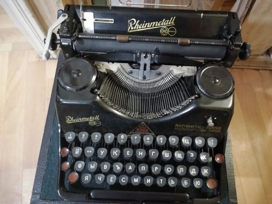 Печатная машинка антиквар.