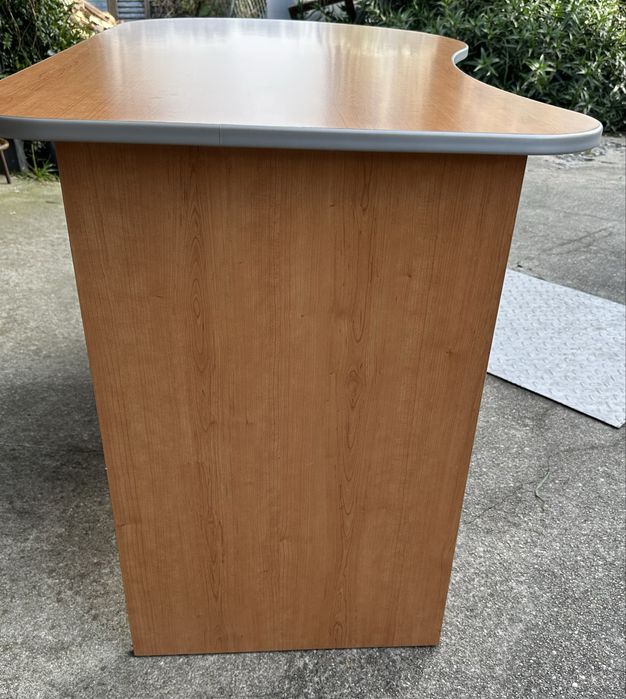 Secretaria em madeira