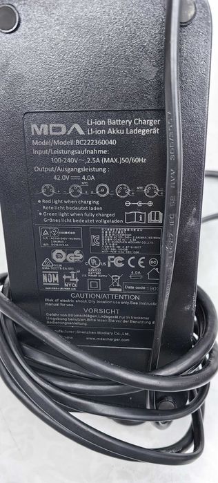 Ładowarka li-ion MDA 42V 4A Do Hulajnogi / Roweru elektrycznego / inne