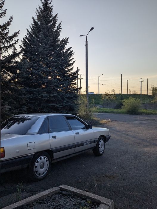 Ауди 100 с3 2,3.