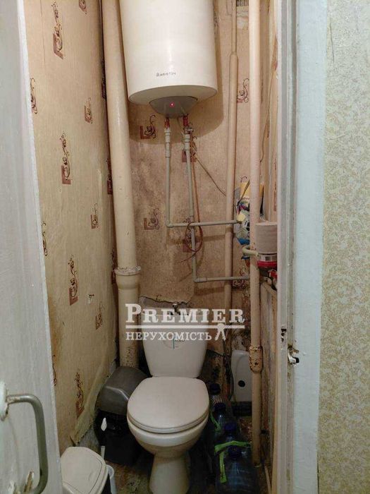 Продам сучасну кімнату з евроремонтом