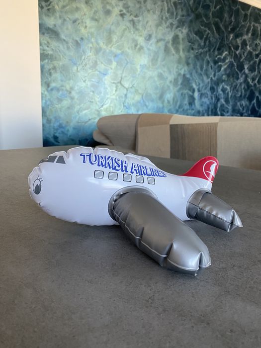 Надувной самолет Turkish Airlines