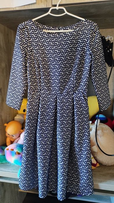 Платья нарядные и повседневные