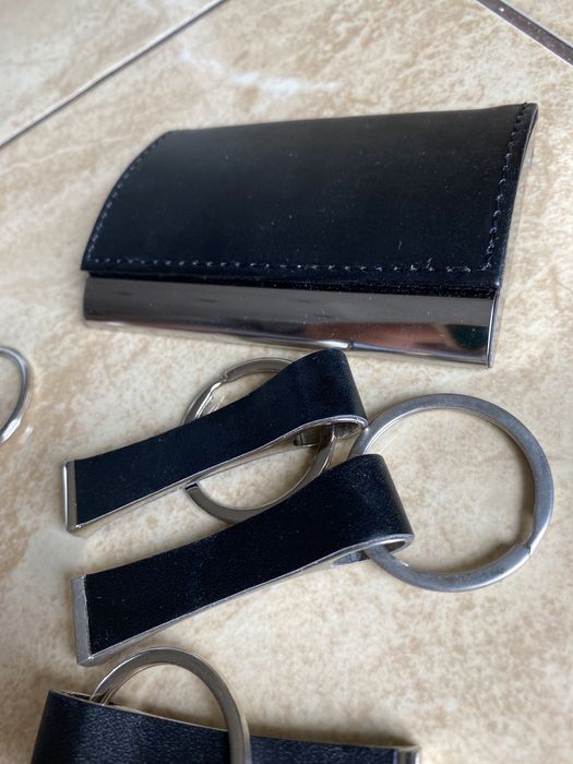 Elegancki Brelok i wizytownik