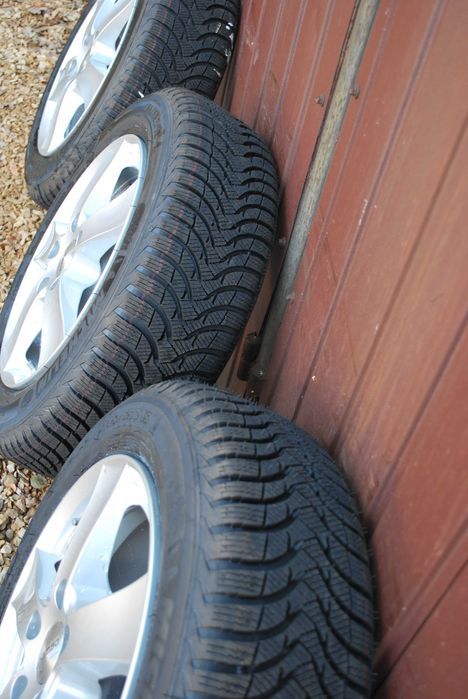 Koła 175/65 R15 5x112 Alufelgi + opony zimowe 4x8.5mm VW Seat Mercedes