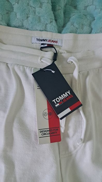 Nowe spodnie Tommy Hilfinger