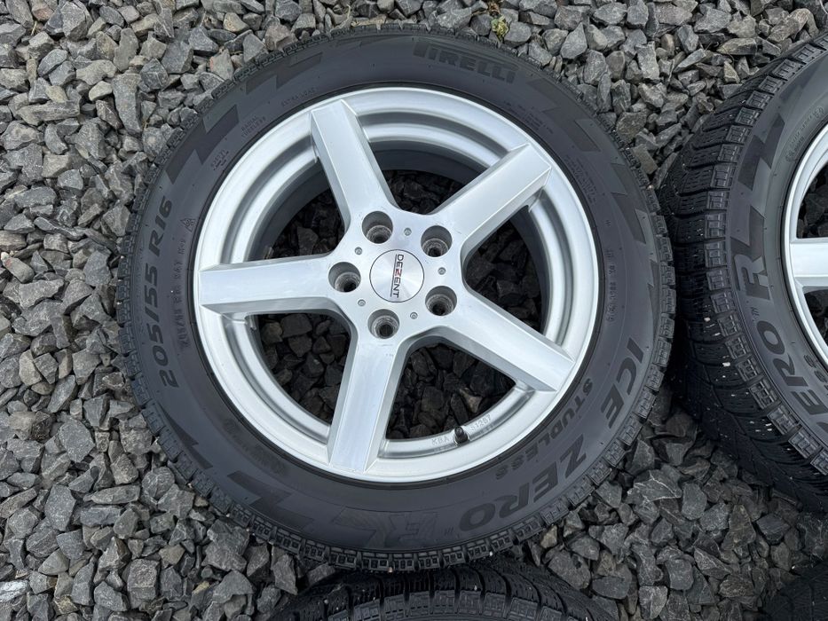 Продам диски Nissan Leaf 5/114,3 r16 з Шинами зима 205/55 r16 з Норвегії.