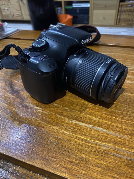 Lustrzanka Canon EOS 1100D mało używany