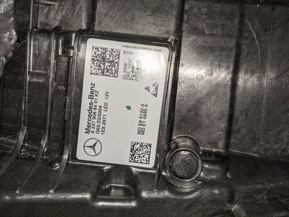 Продам оригінальну фара Mercedes-Benz CLA