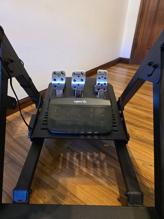 Volante G29 e mudanças Logitech com suporte