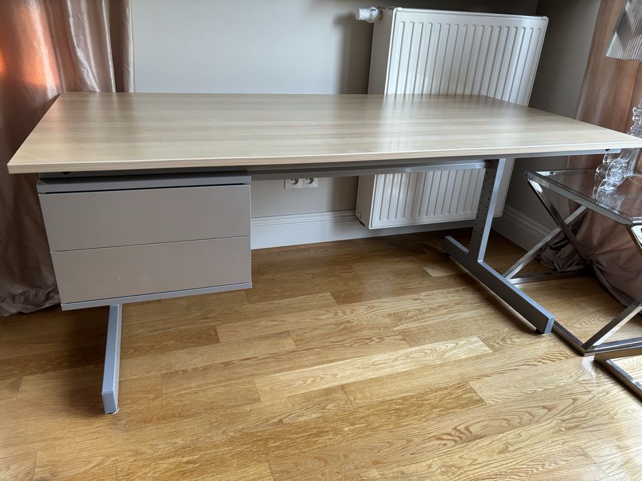 Duże biurko Ikea 160x80 cm