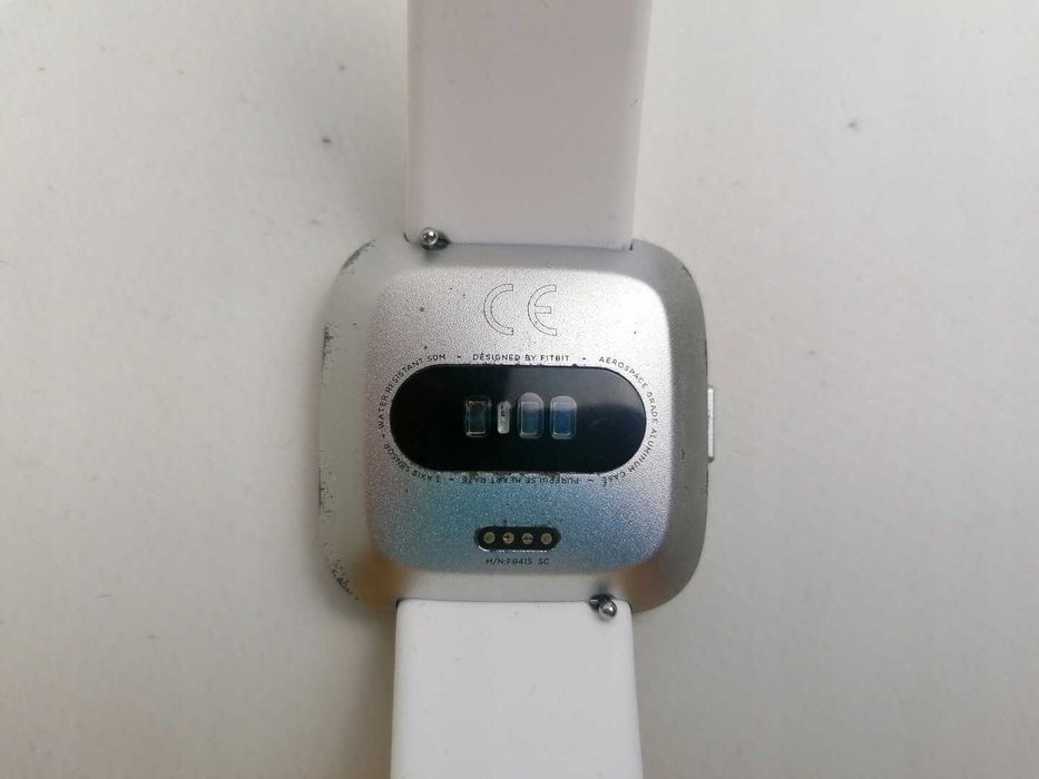 Smartwatch Zegarek Fitbit Versa Lite Edition srebrny