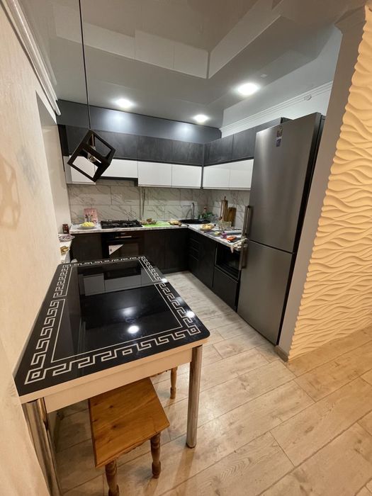 Здається 2-кімнатна квартира студія з кондиционером